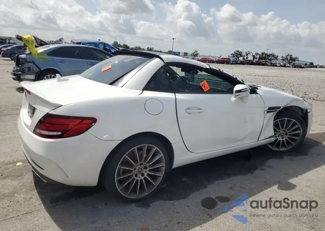 2020 Mercedes-Benz Slc 300 z USA, uszkodzony, nr VIN WDDPK3JA7LF166301